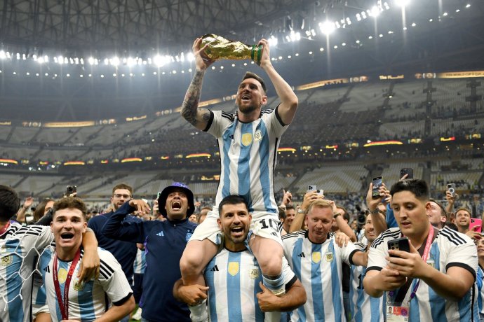 足球学校国外,足球校园世界杯