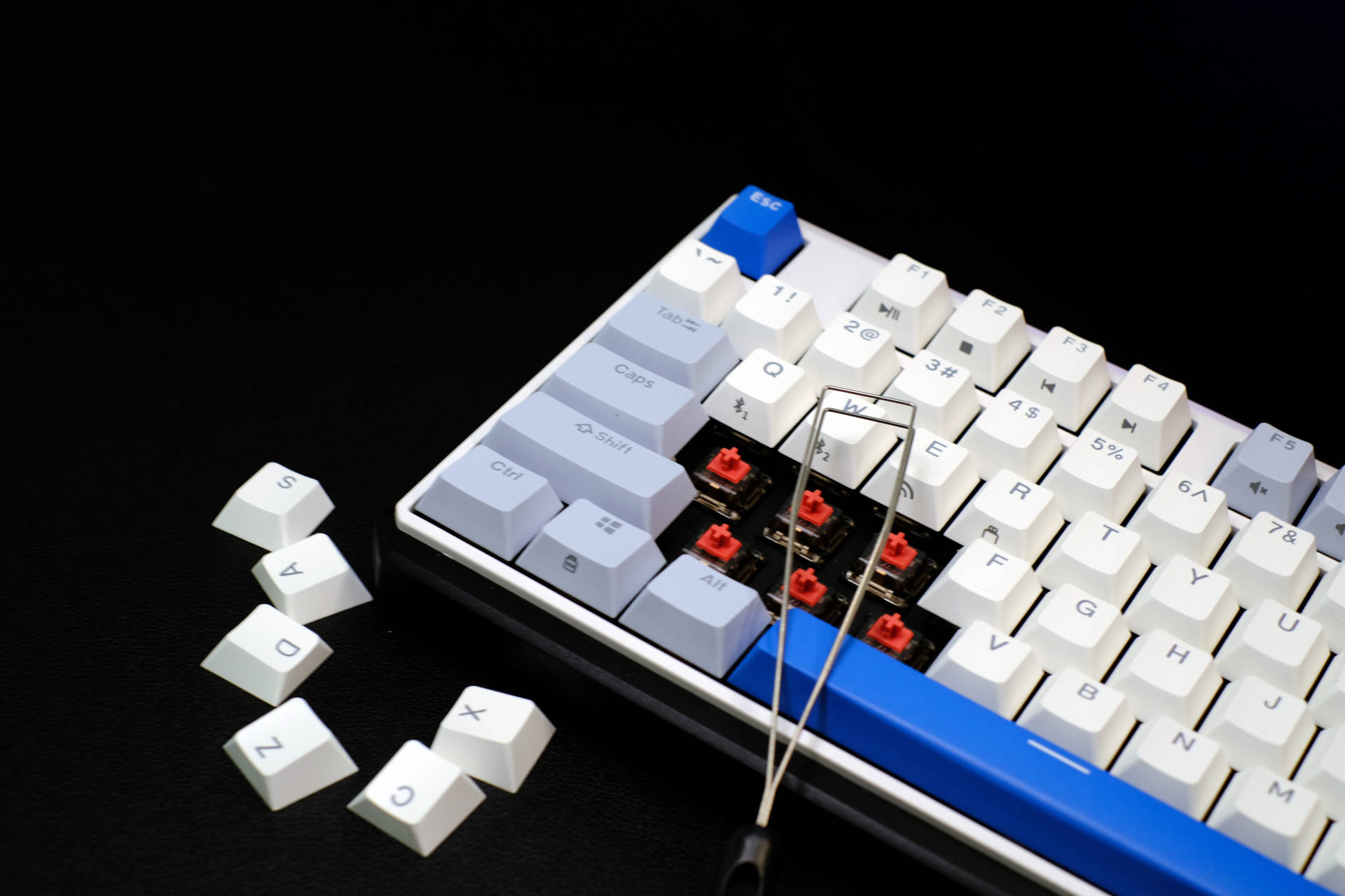 杜伽银轴红轴机械键盘测评,杜伽k620w机械键盘