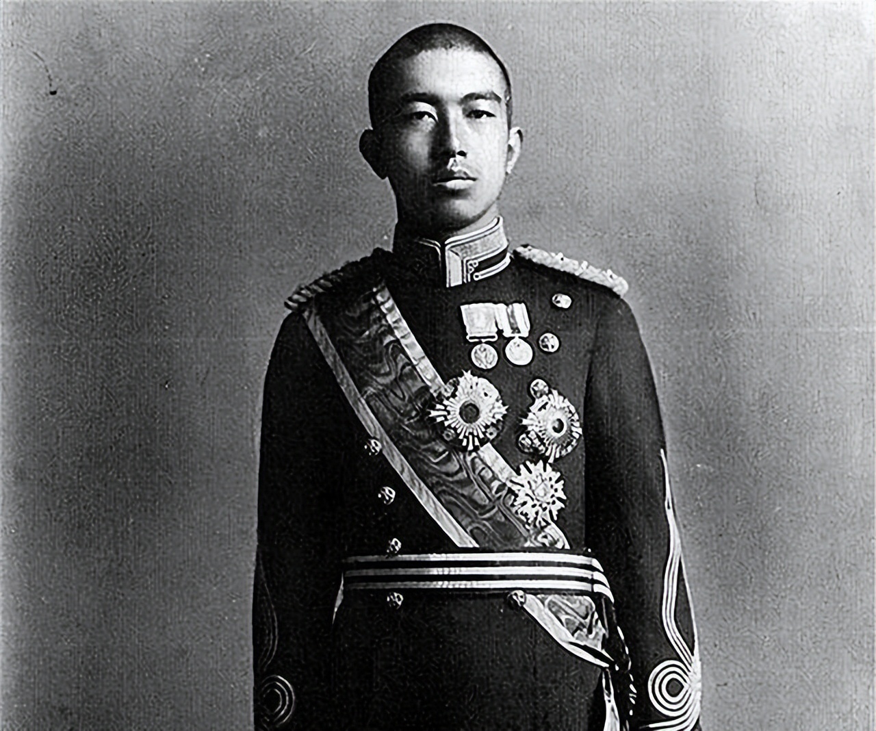 日本在位最短的君主,日本历史上最强的三位皇帝