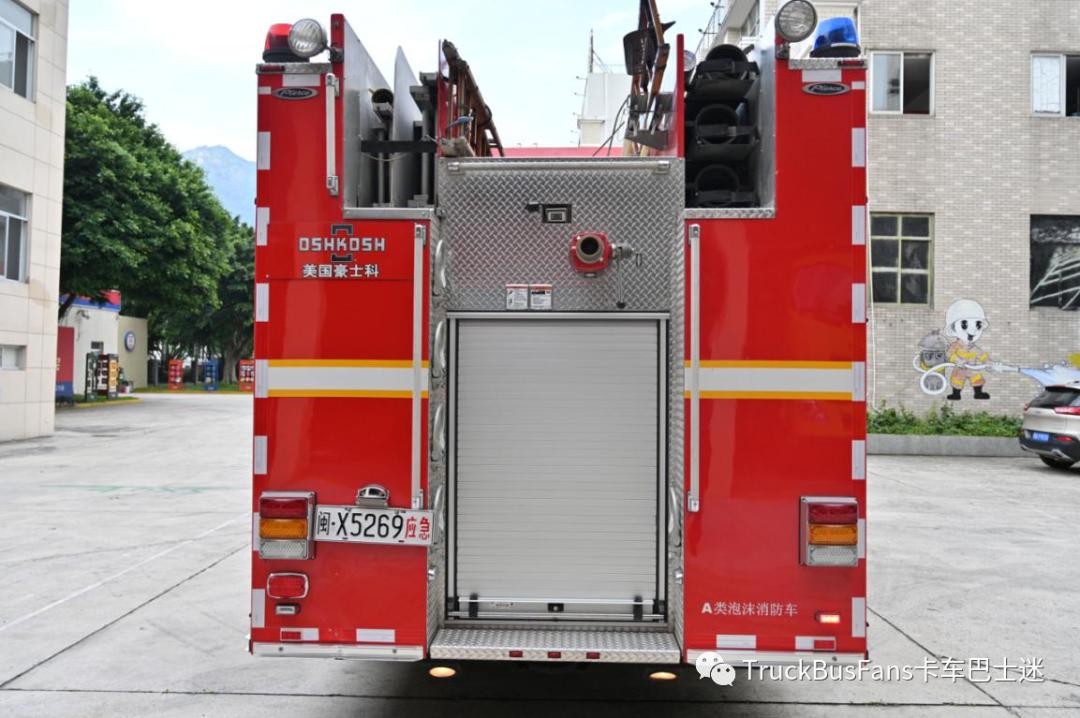 这就是美国“高级”消防车？详解豪士科FRGP4城市高供主战消防车