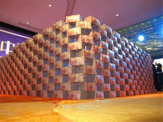 如果有了一个亿人民币，你们还会继续工作吗？