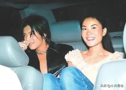 王菲晒谢霆锋私照秀恩爱,谢霆锋王菲罕见秀恩爱