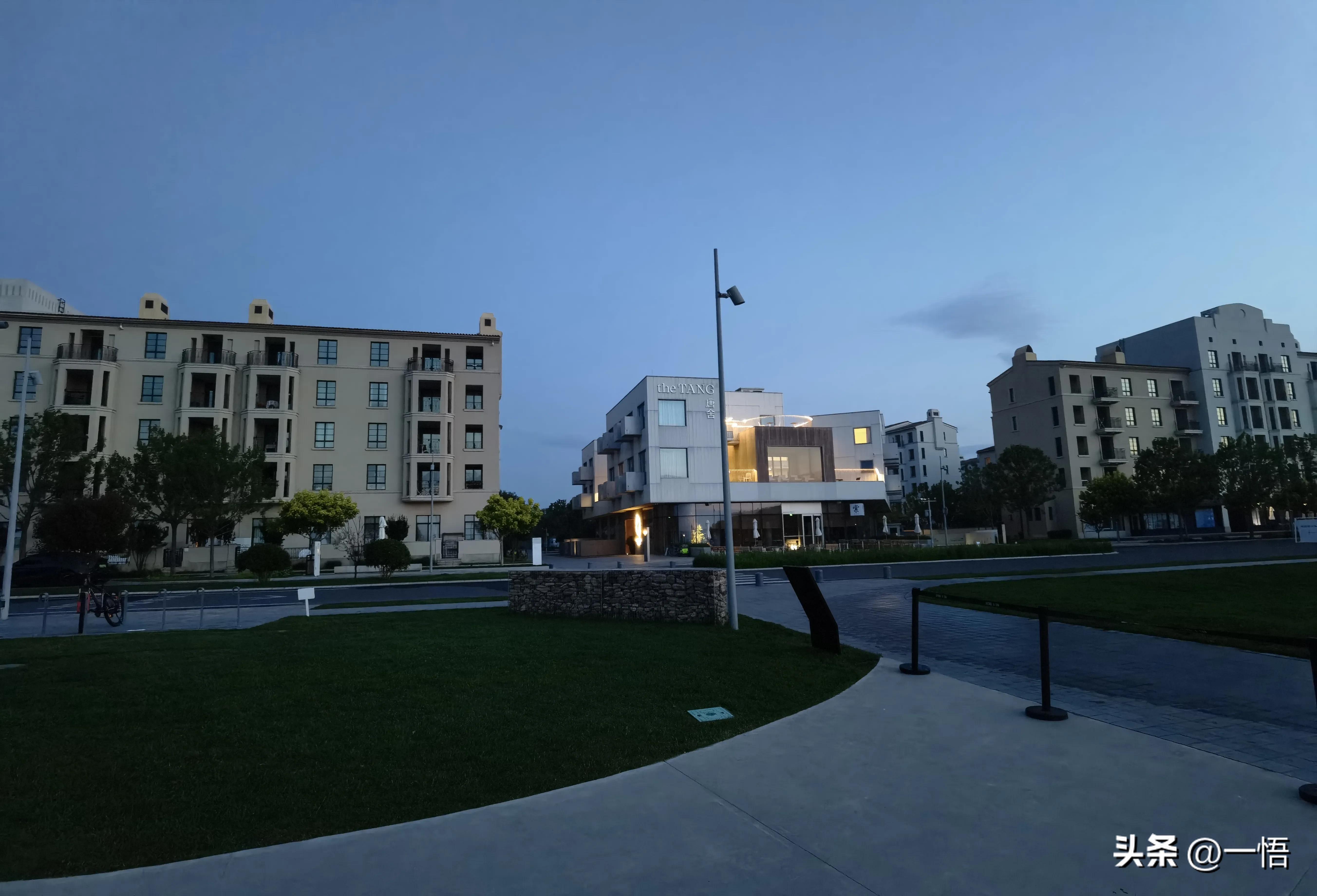 2023上海到秦皇岛承德十日游第四天：看阿那亚的海，逢犬舍的安娜