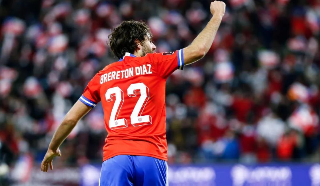 22场17球,教练建议老板出售超级射手,利兹联希望在冬窗签下他