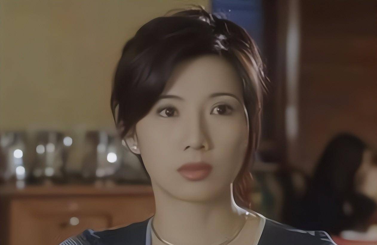 15位惊艳了时光的女港星,陪伴我们长大的12位女港星