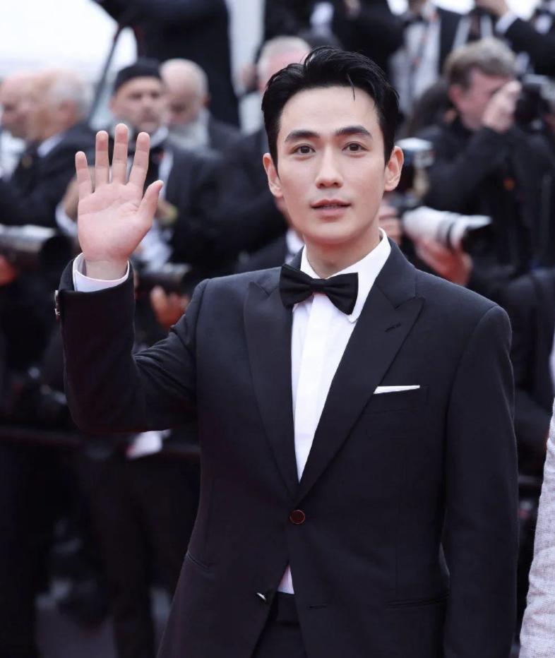 朱一龙一秒都不愿多等完整视频,朱一龙一直坚持的习惯