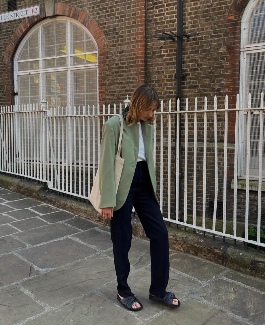 包包推荐小众高级感斜挎春款,巴黎春夏街拍