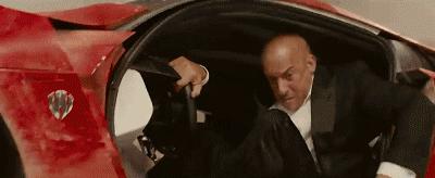 爽麻了！尺度美女全程飙车，它一回归，全球影迷都得高潮…