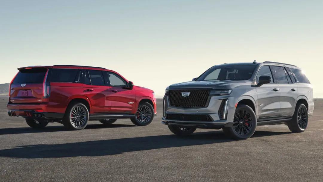 奔驰GLS100万起售是智商税？买新陆巡4年后提车，网友“等不起”