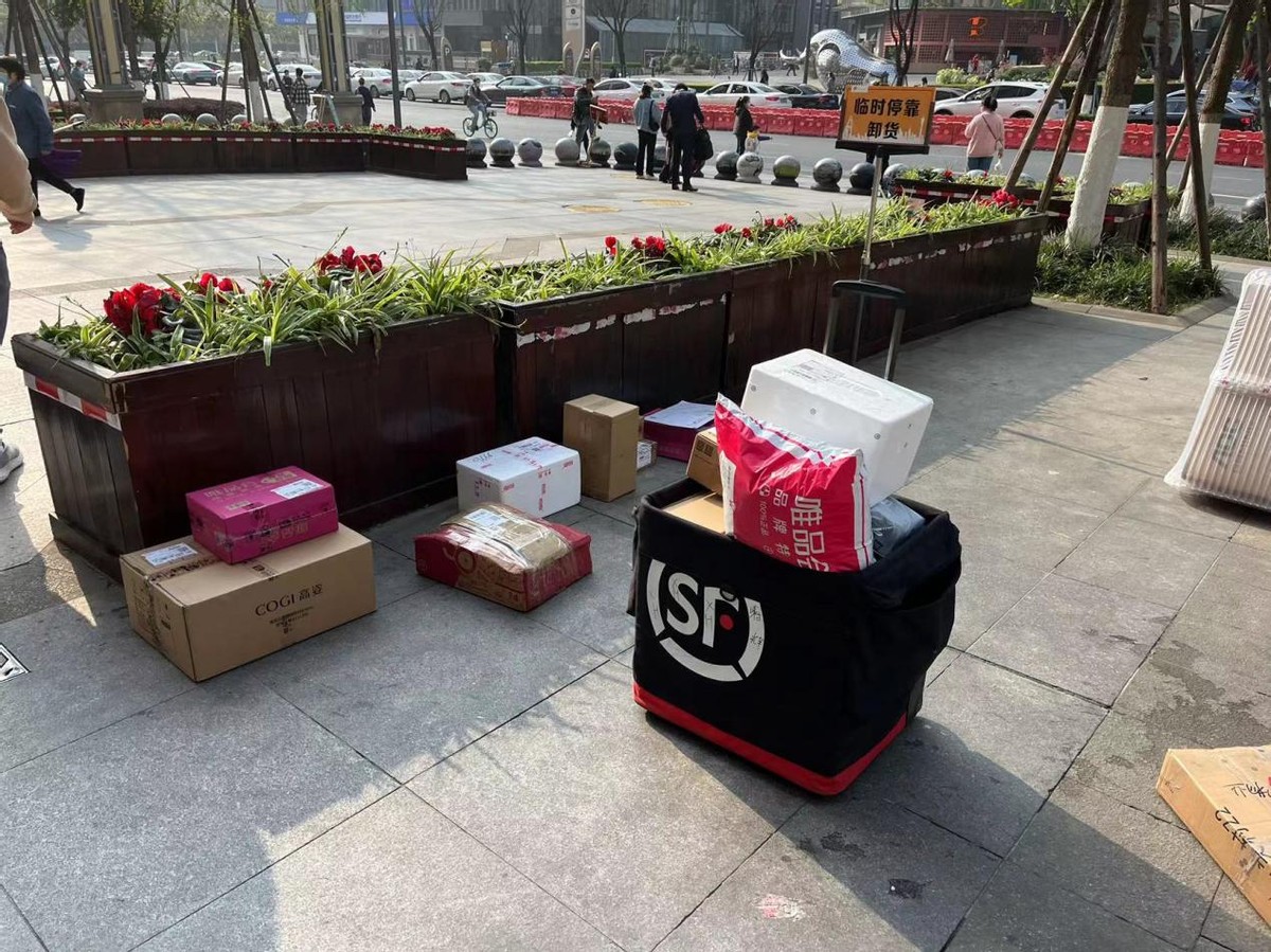 唯品会的奢侈品包渠道,唯品会正品折扣包包