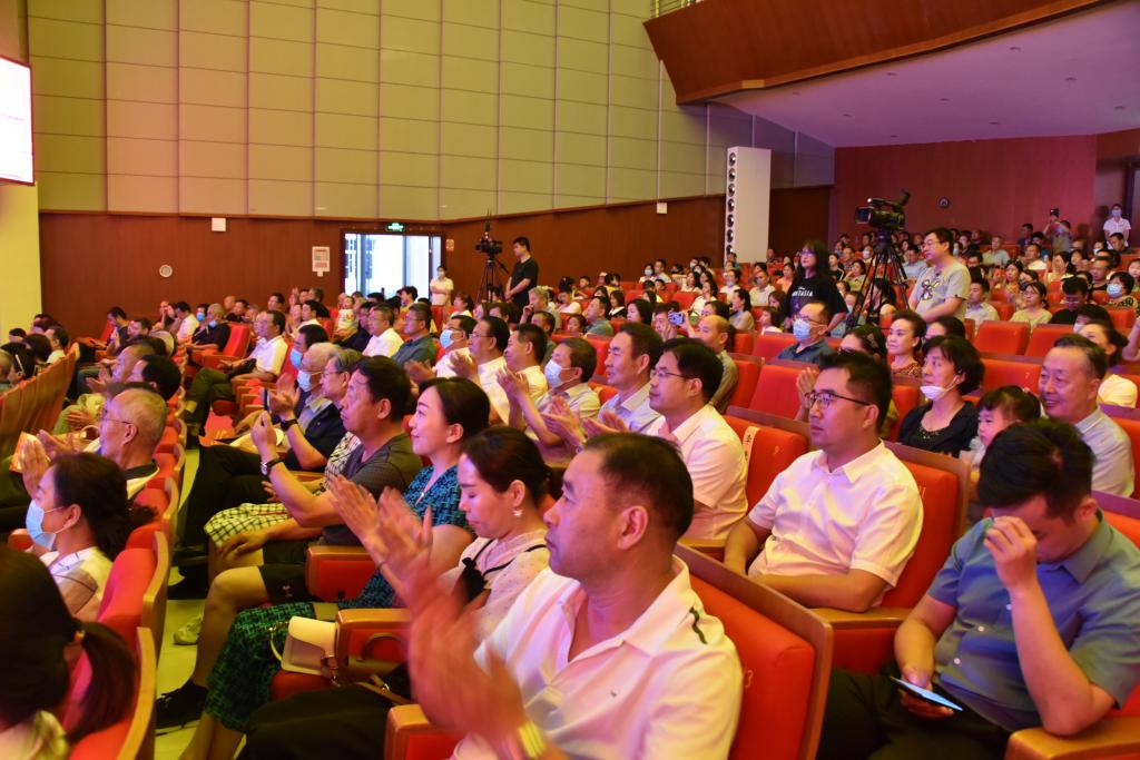 *共中**甘肃省委*党**校(甘肃行政学院)庆“七一”迎校庆暨高雅艺术进校园文艺晚会成功举办