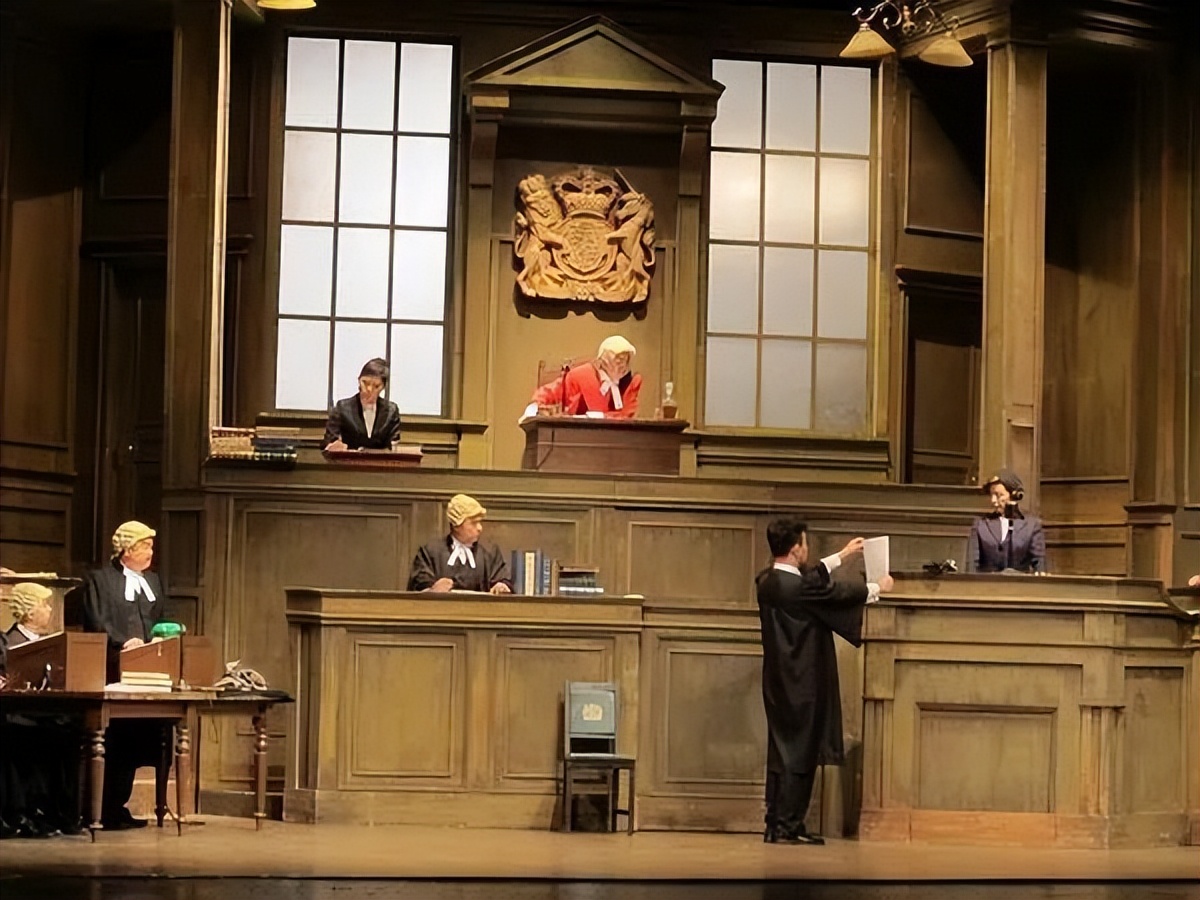 13—15世纪，法国北部里尔民事诉讼程序的变迁过程