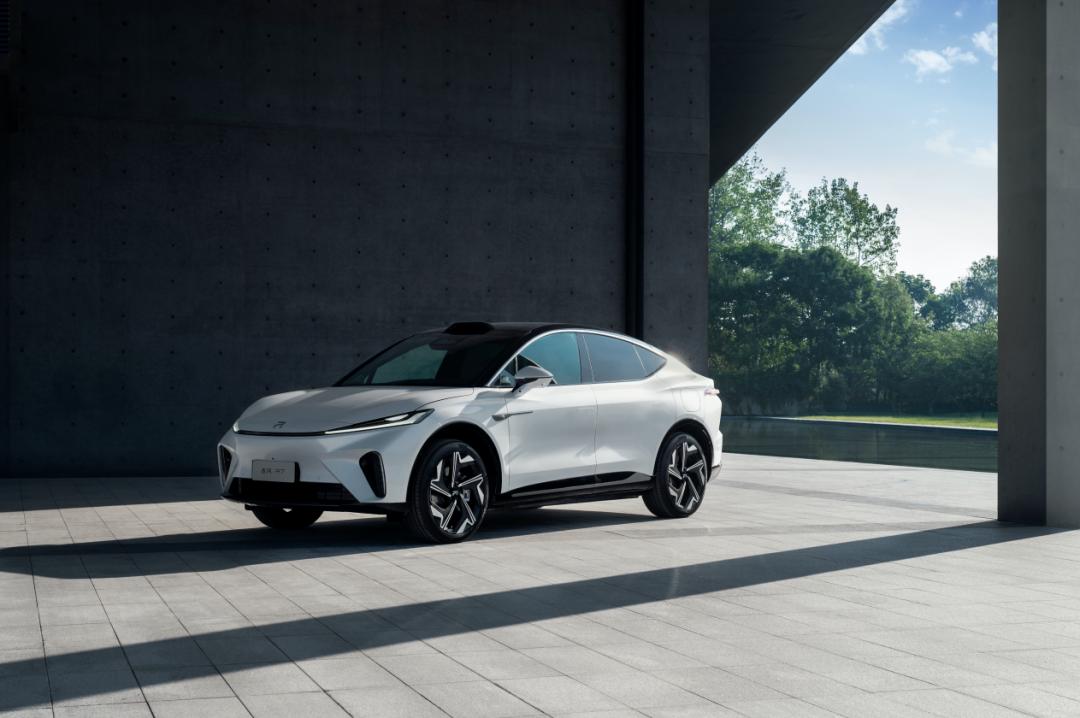 寒冬撕掉了新能源汽车的遮羞布,撕下新能源车的遮羞布