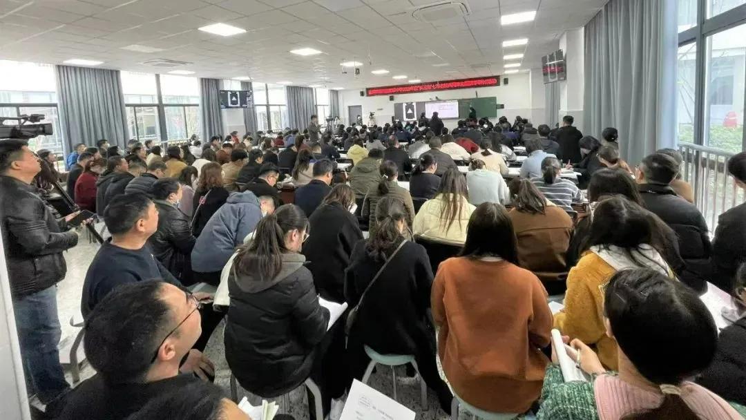 【卓越鹿鸣·示范引领】特邀八方宾朋，共研主题教学