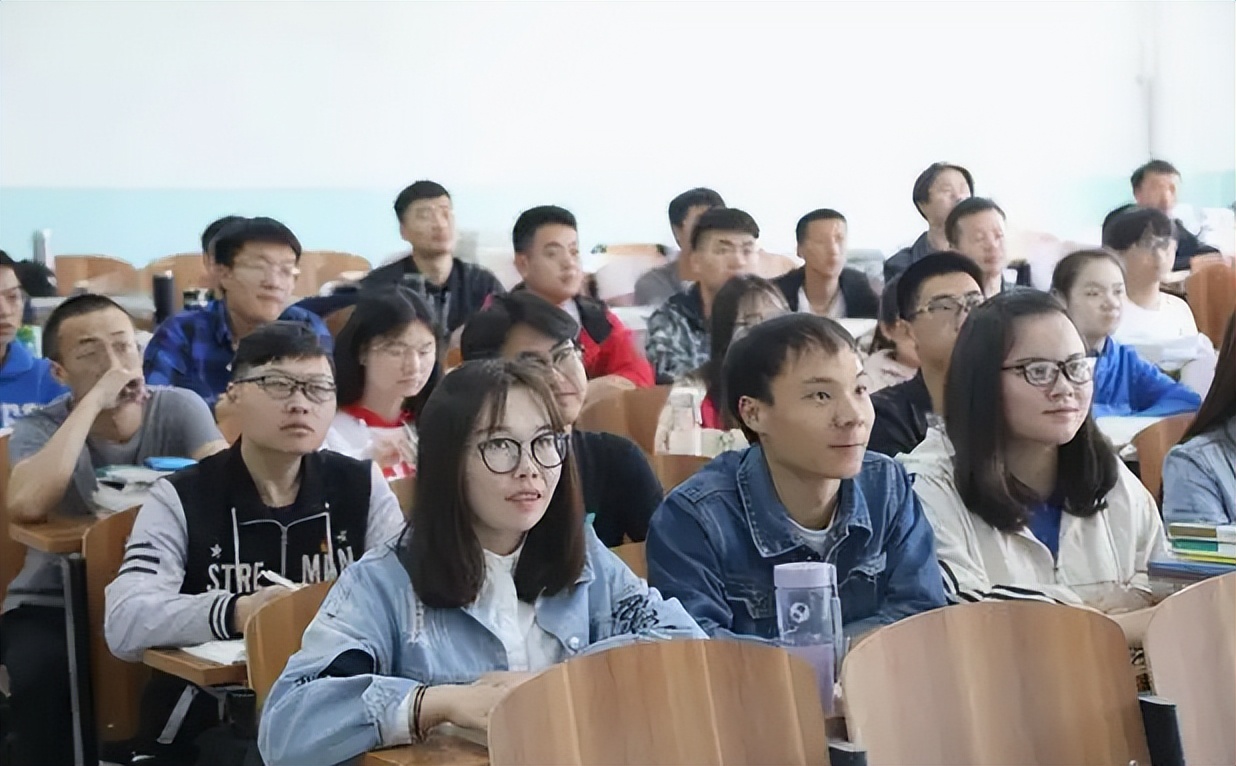 放弃三本选大专对吗,放弃民办二本选择公办专科的忠告