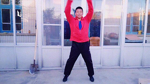 原地跑步的正确方法——简单并非空洞，而是让居家健身更高效