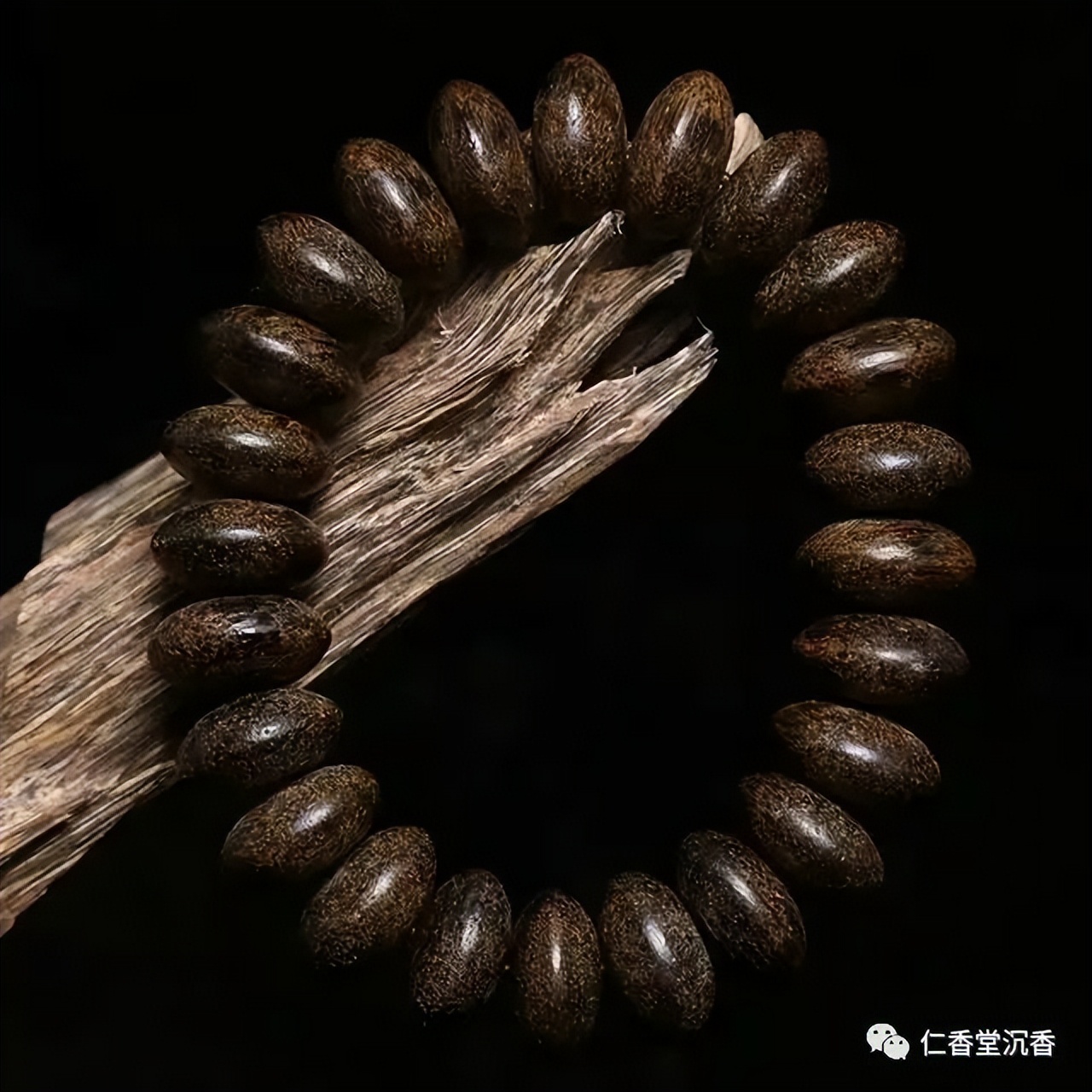 正宗沉香手串的价格多少,越南沉香手串价格表大全