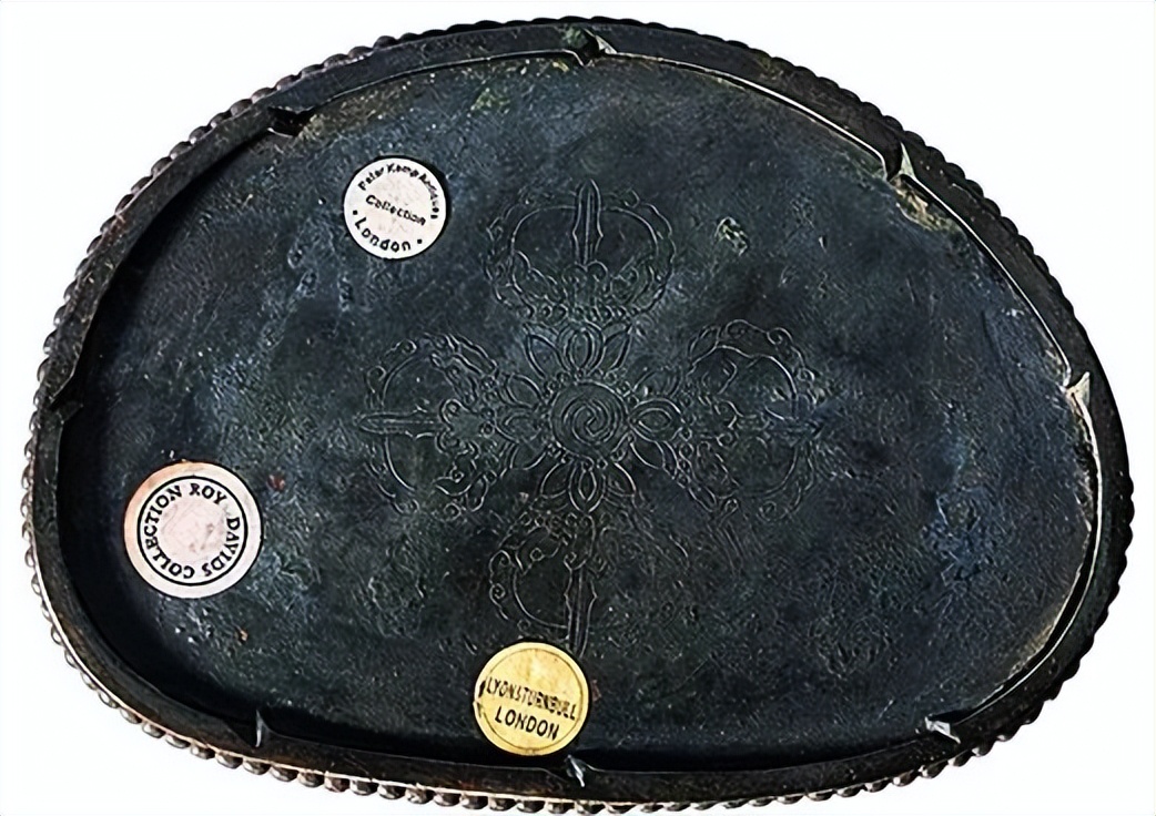 张大千嘉耦图拍卖现场真实图片,张大千布袋佛画拍卖多少钱