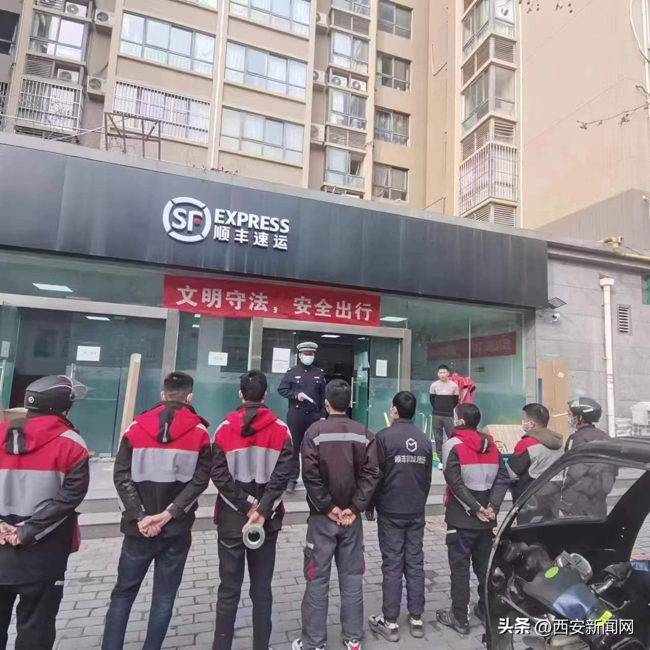 交警美团外卖宣传交通安全知识,交警进外卖企业开展交通安全宣传