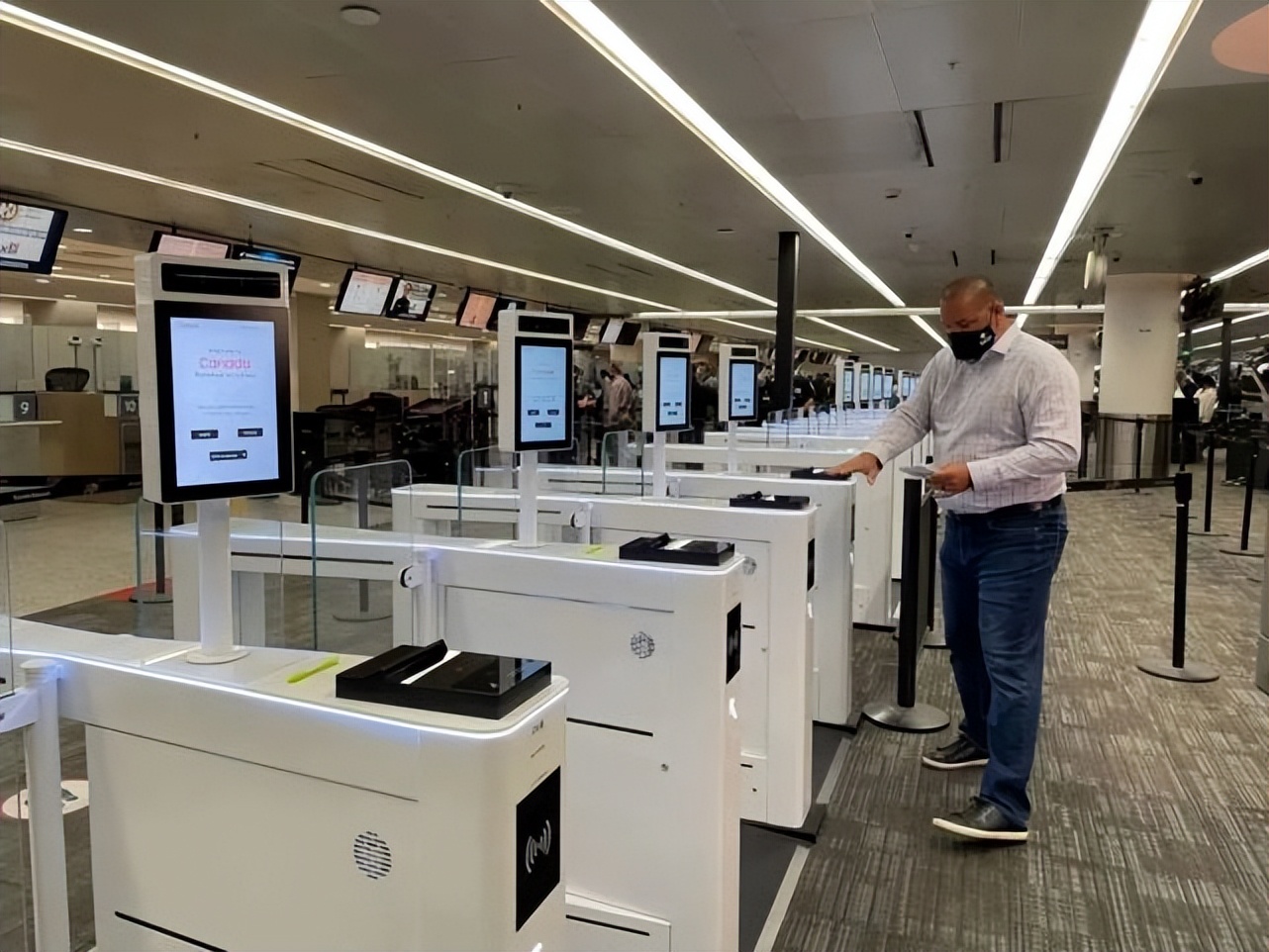 入境加拿大先过海关还是先拿行李,加拿大入境过海关攻略视频讲解