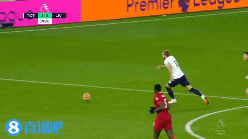 先碰到球再打到手算犯规吗,先碰到球不犯规