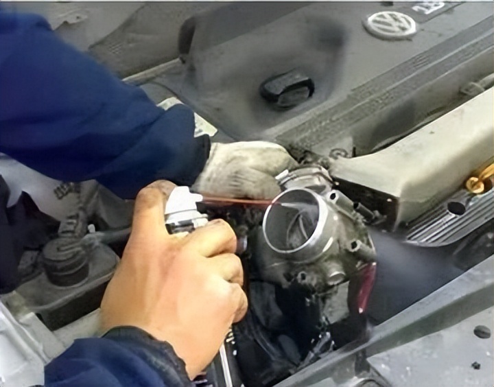 燃油宝根本没用,燃油宝管用不管用是不是智商税