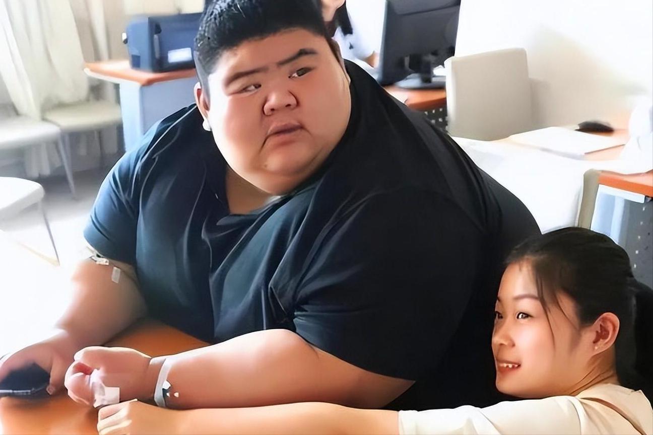 减肥400斤王浩楠照片,山东减肥小伙王浩楠现状