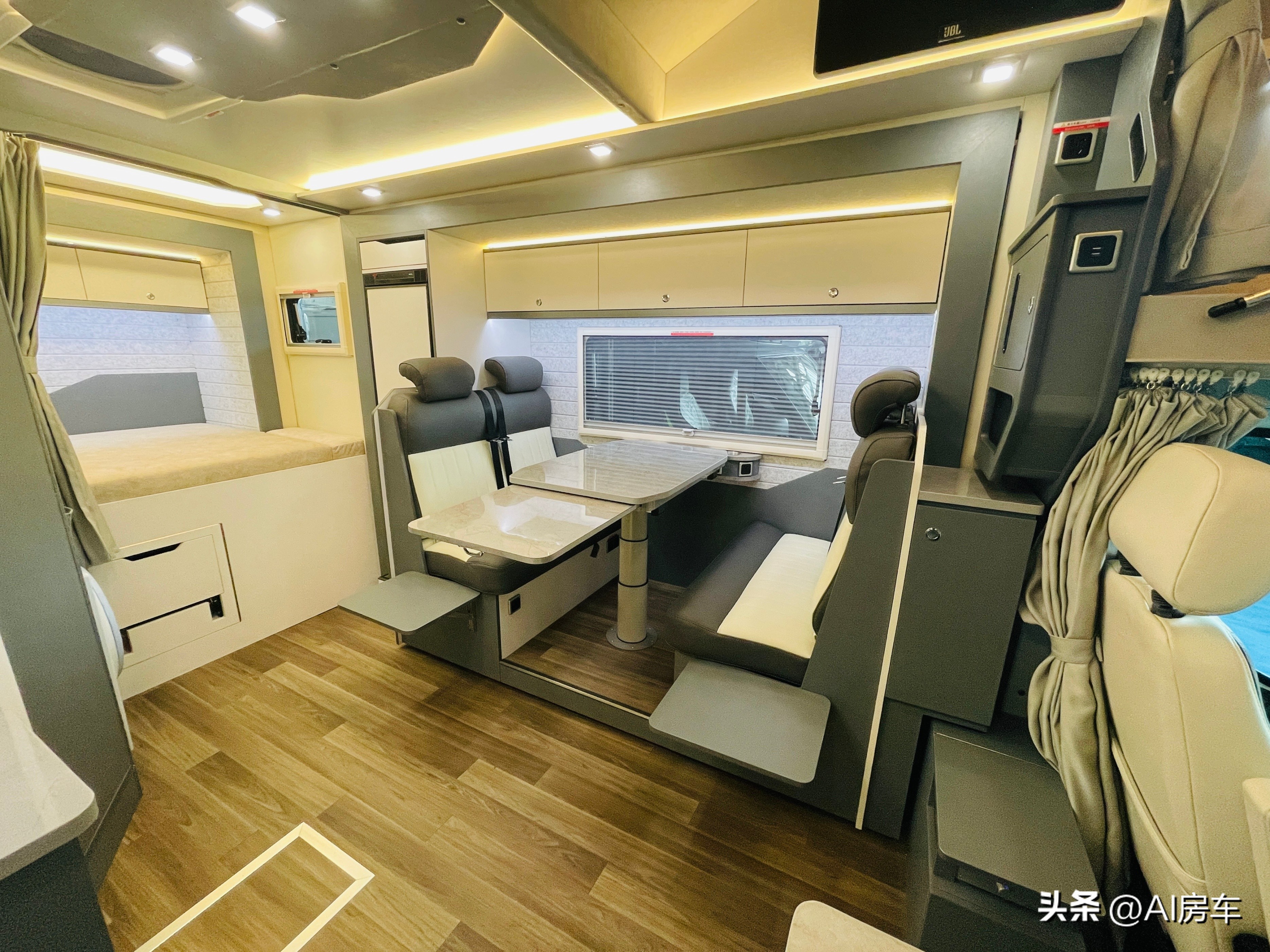 戴德E途SE双拓展房车,22款戴德e途plus双拓展房车