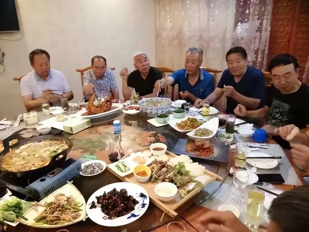 年关将至好酒带回家,年关将至酒备好了吗