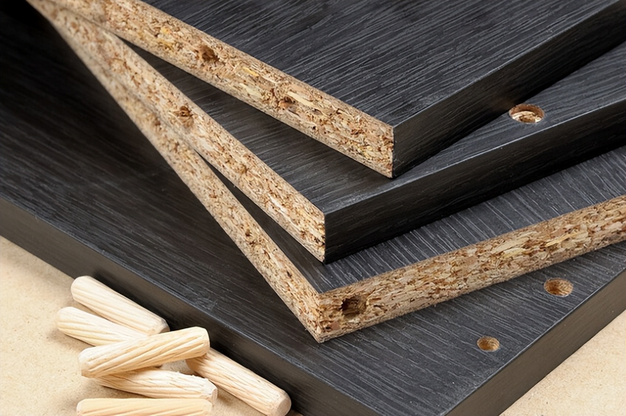 木工打柜子和全屋定制哪个更实用,全屋定制和木工打柜子的效果区别