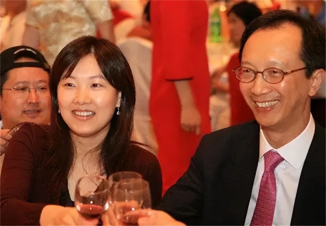 香港财神爷梁锦松与伏明霞的爱情故事