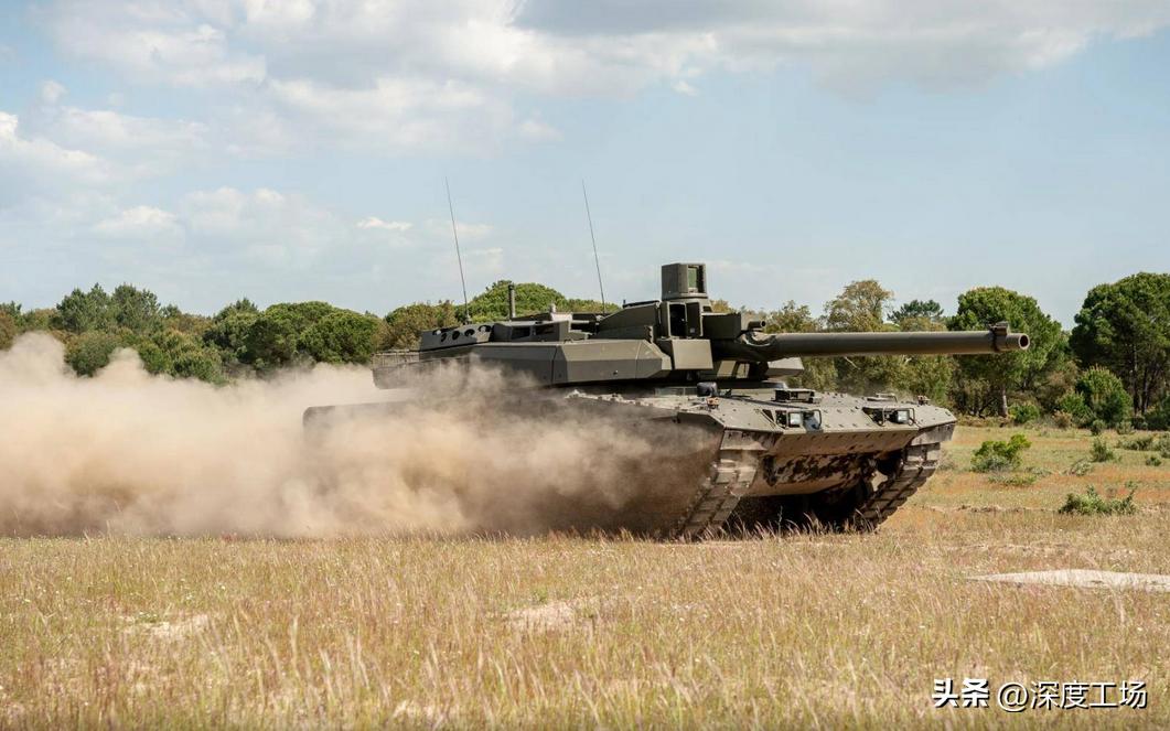 乌军阵地前收割大批俄军,天降大礼