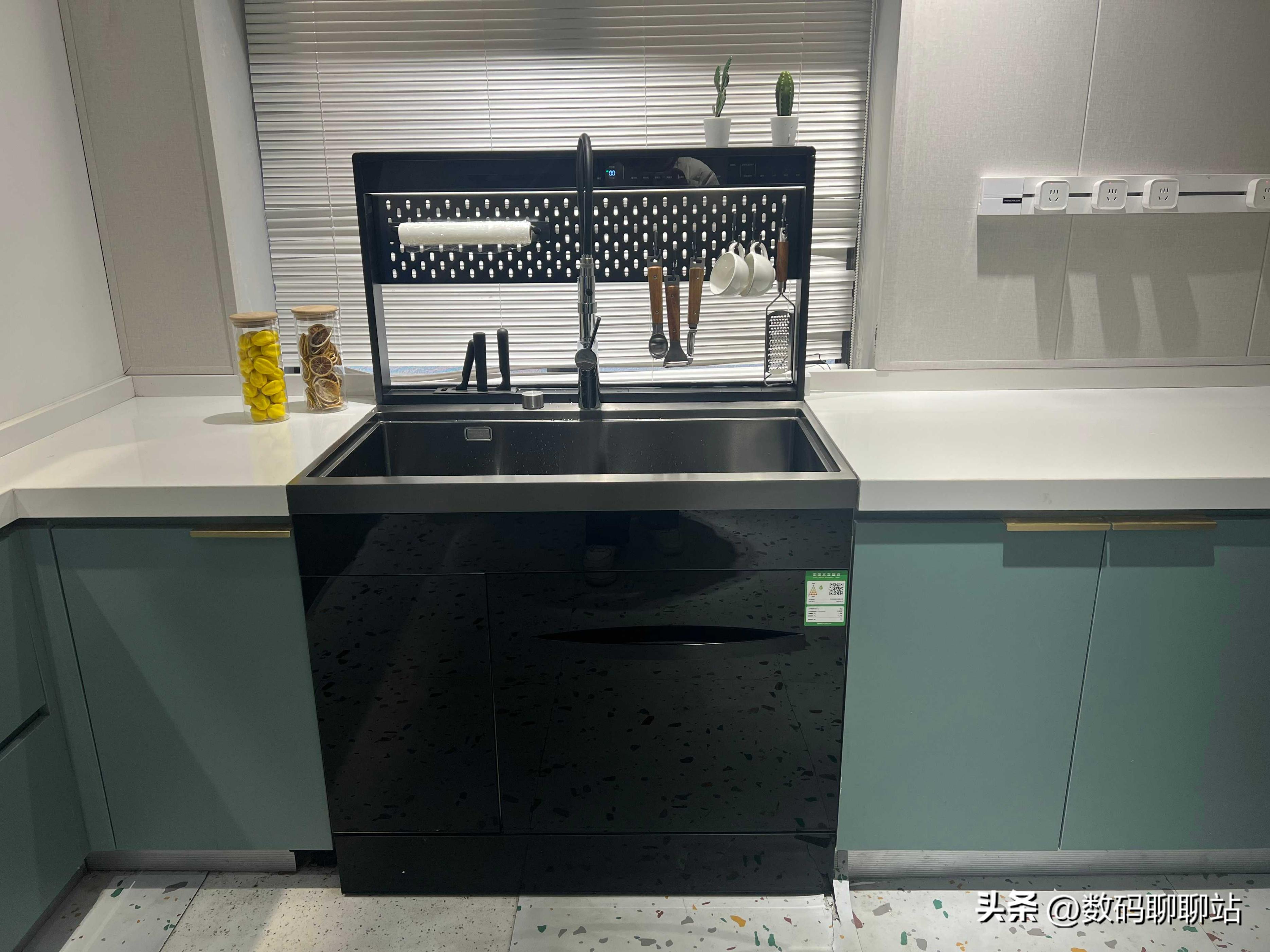 90后深漂打工记录,90后深漂打工人周末宅家