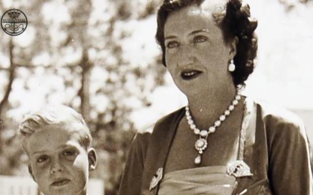 英国王室珍珠胸针,西班牙胸针