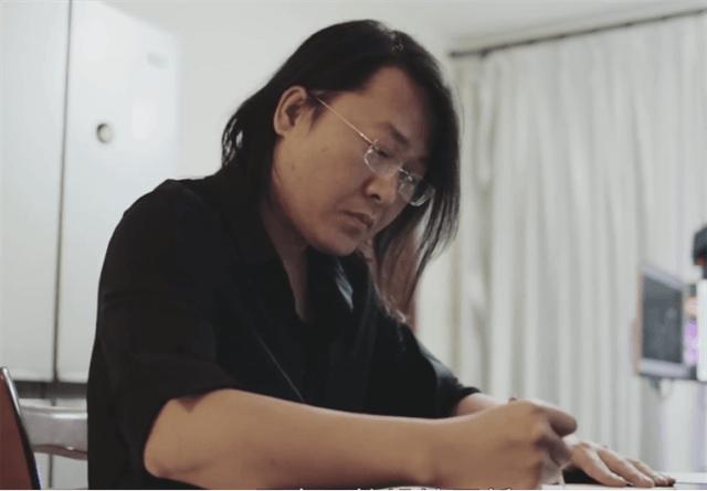 高位截瘫消防员朱铭骏还活着吗,29岁截瘫消防员朱铭骏怎么样了