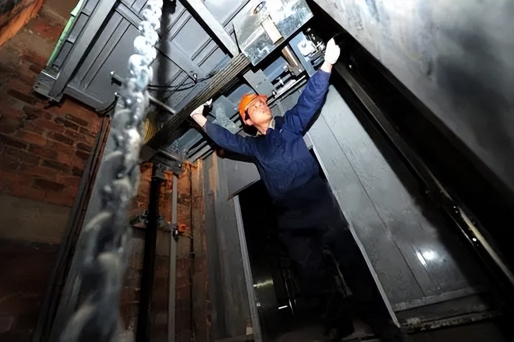 承包合同无效分包合同是否有效,非法分包合同无效后怎么处理