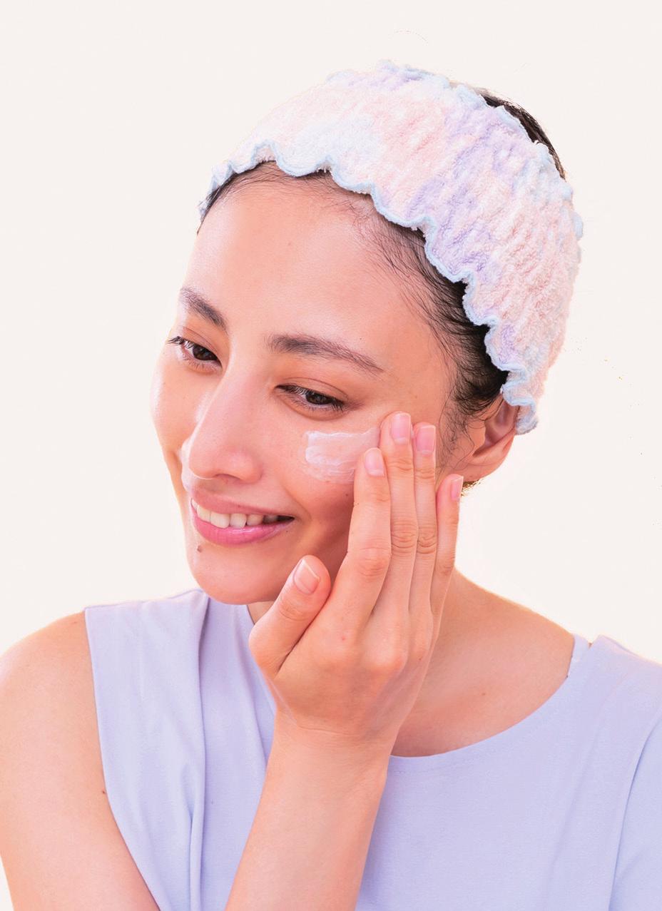 深层清洁脸部角质毛孔污垢,每天坚持热敷几分钟深层毛孔清洁