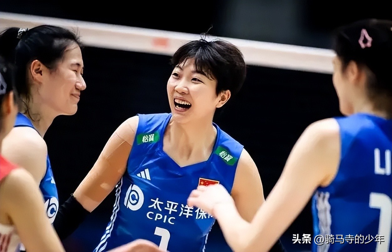 女排12人名单最新巴黎奥运会,女排朱婷入围名单