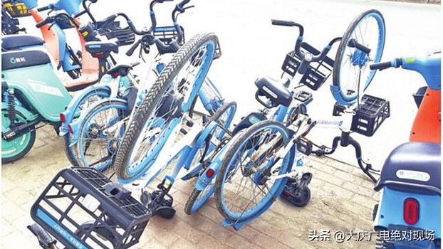 大庆记者街头寻觅共享单车