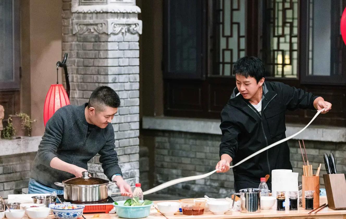 浜斿搱涓轰粈涔堣鍏ㄧ綉鍚愭Ы,浜斿搱楂樺厜闆嗛敠