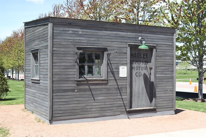 哈雷摩托车哪款改复古最好看,哈雷摩托车从第一代至今的车型