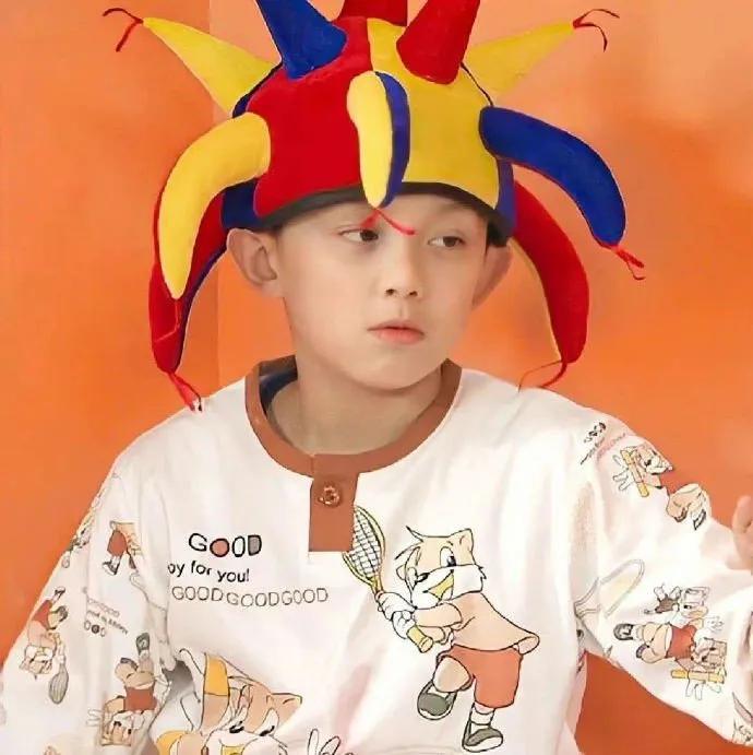 头像|这个天气挺尬的，不开空调又热，开的话还得去买一台