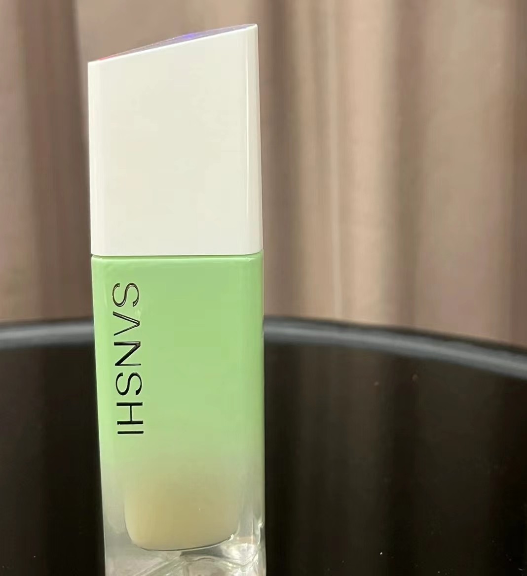 国货抗衰精华平价,很丑却很好用国货之光精华