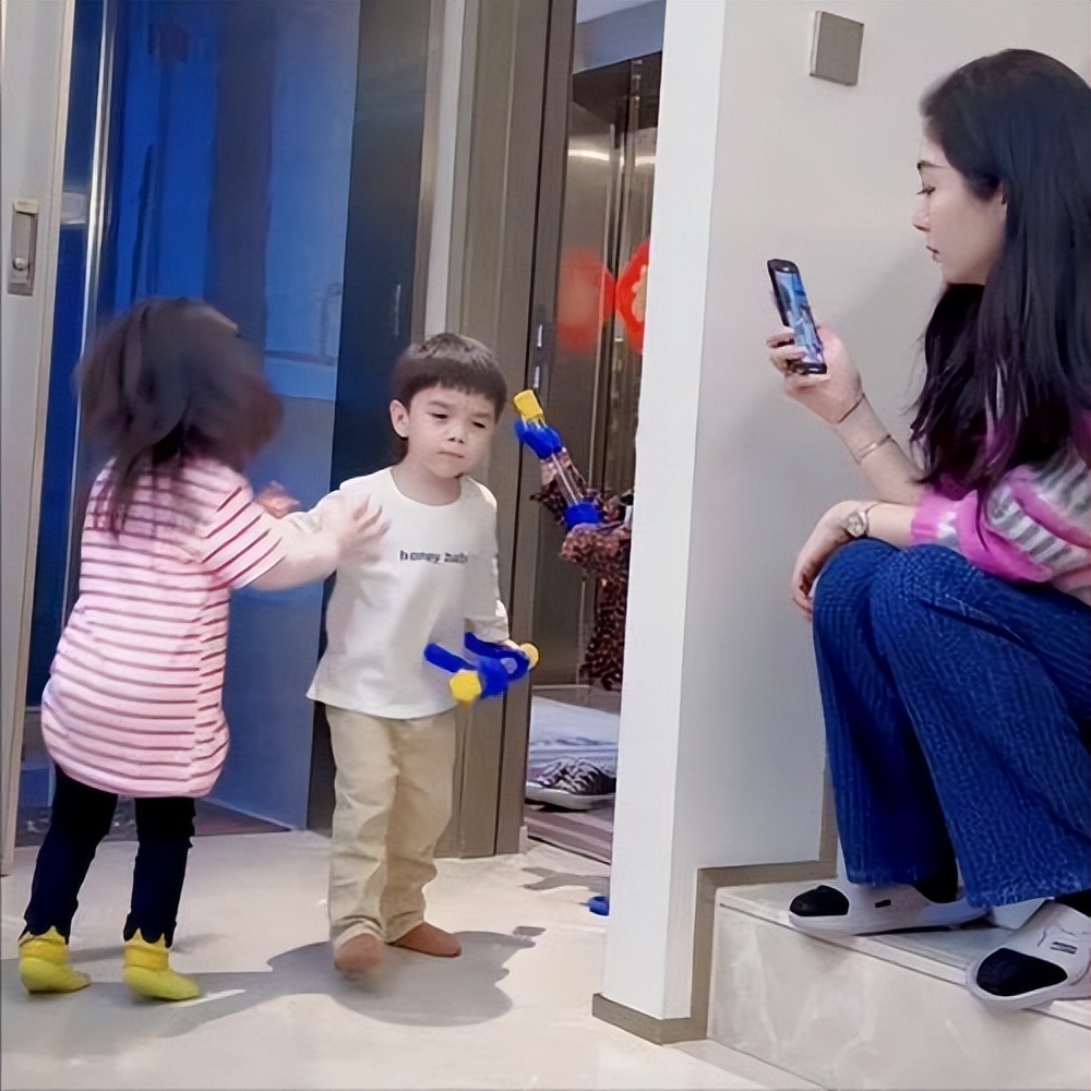 山东生了三胞胎,未婚妈妈生下混血三胞胎合法吗