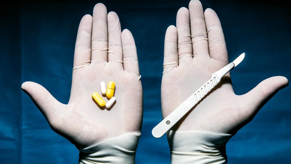 腰痛有可能是结核炎症引起的吗,肾结石腰疼伴有血尿是怎么回事