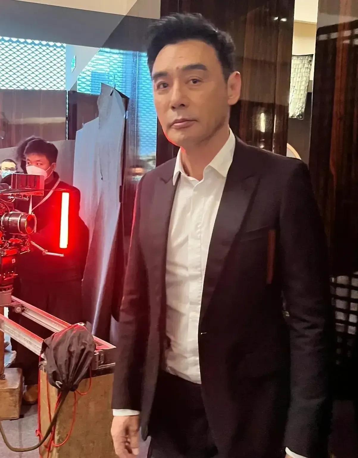 香港男星钟镇涛,香港演员钟镇涛简历