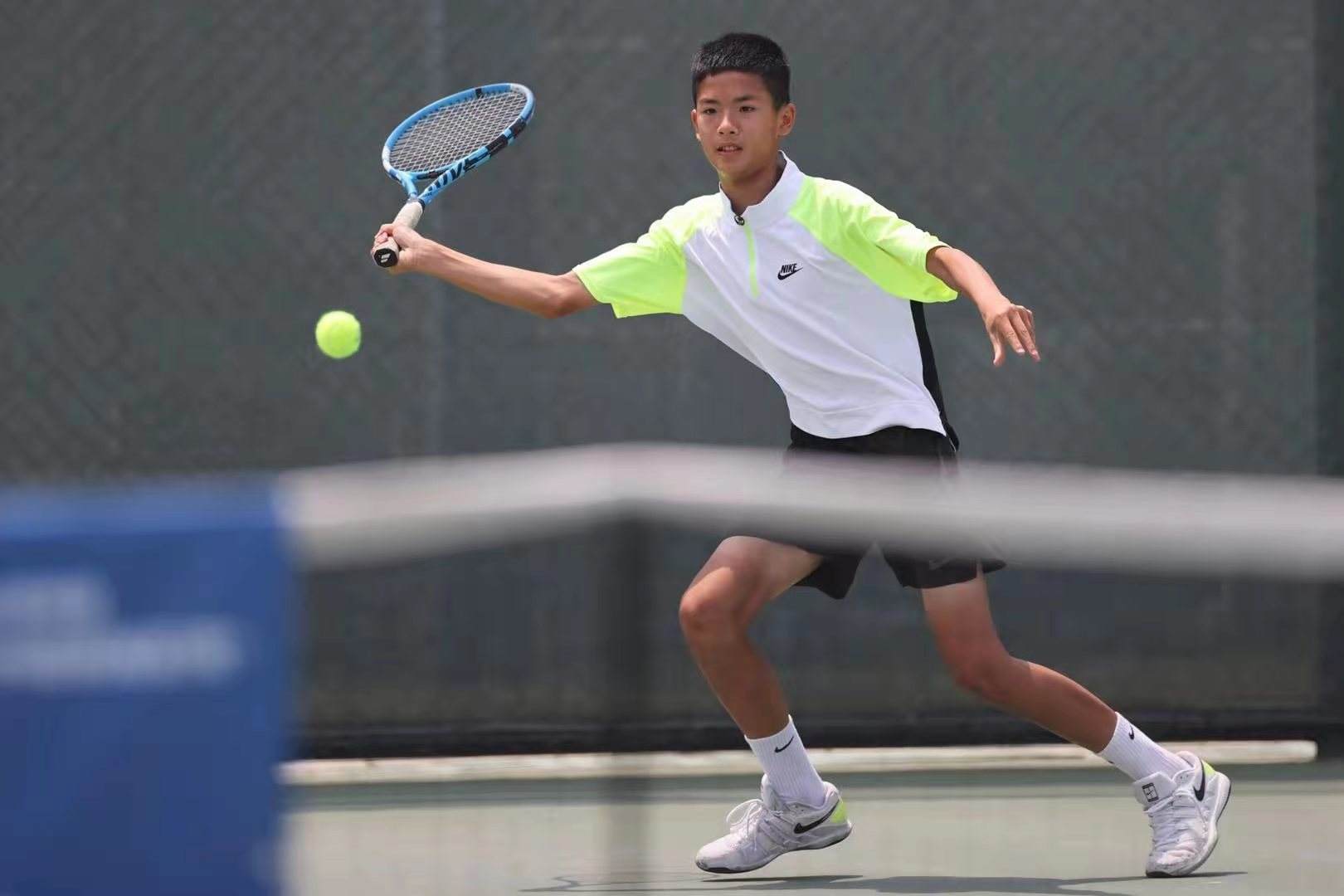 25年前河南小伙娶乌克兰美女,中国小伙娶19岁乌克兰妻子现状