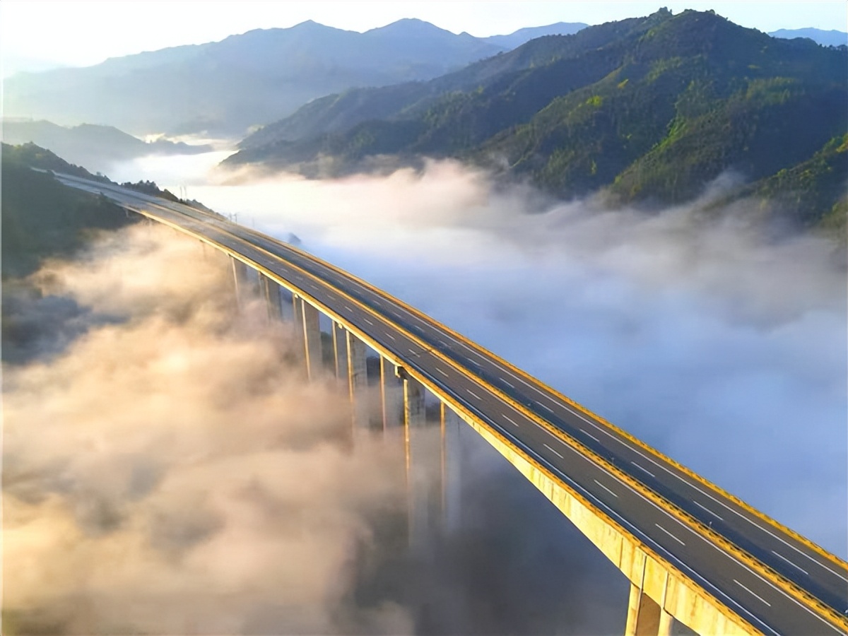 婧嗘郸涓夋睙鏃呮父,婀栧崡婧嗘郸鍘夸笁姹熼晣鏃呮父