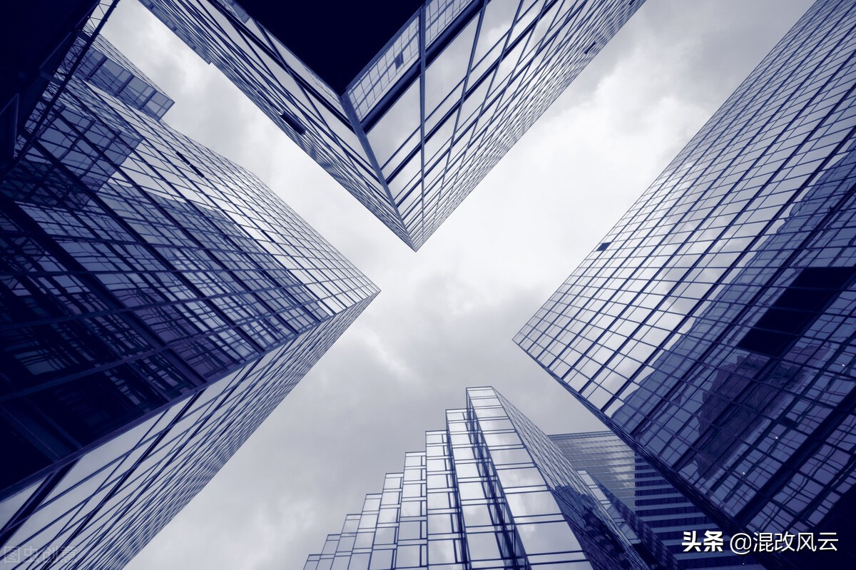 员工持股的10%怎么分配,员工持股和大股东持股哪种好