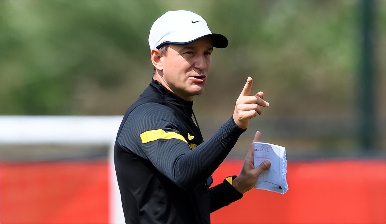 国足首发阵容名单最新消息,国足大名单落选球员